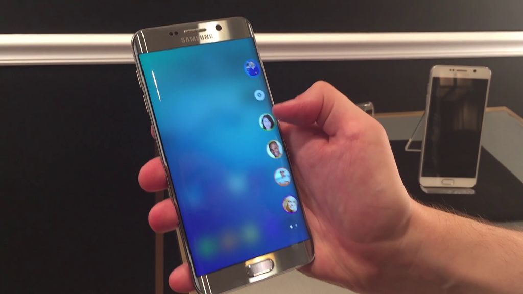 Samsung Galaxy S7 Edge Modelini Tanıttı 2 Samsung Galaxy S7 Edge