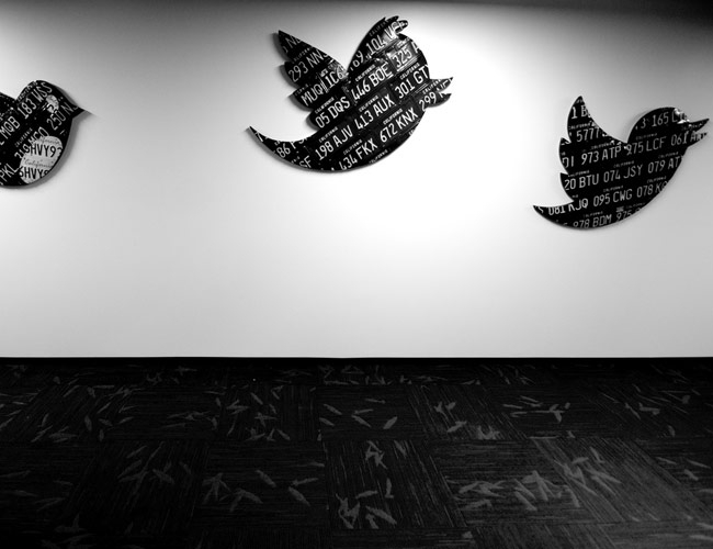 Twitter Hata Bulana Para Dağıtıyor! 2 Twitter Hata Bulana Para Dağıtıyor!